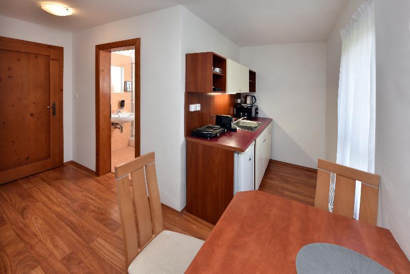 Aplend Magnolia Aparthotel